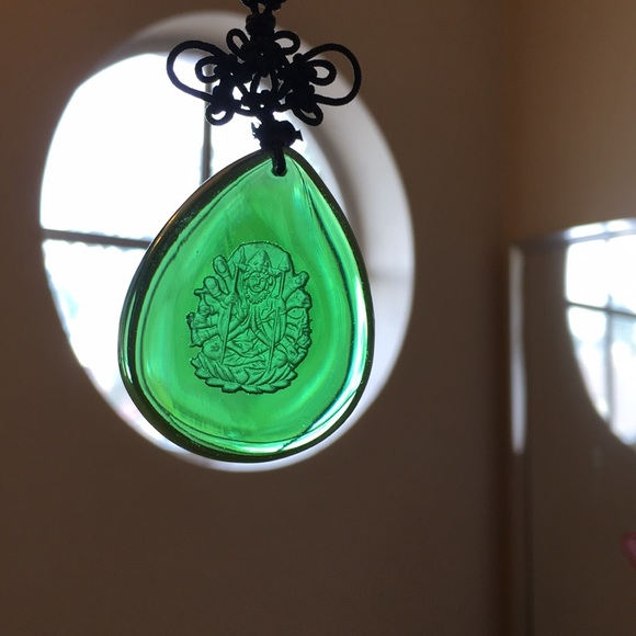 Jewelry - Transparent Green Avalokitesvara Pendant Necklace